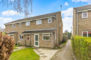 Peacocks Close Middleton Cheney